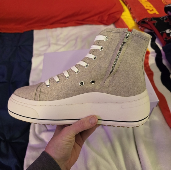 Madden Girl Oatmeal Renegades - Picture 5 of 11